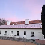 Zamek Bystrice Nad Uhlavou 아파트