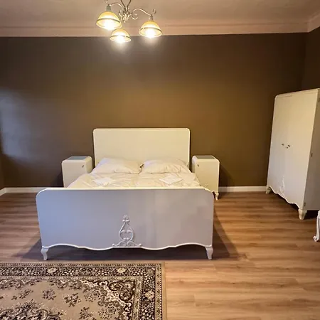 شقة Zamek Bystrice Nad Uhlavou *