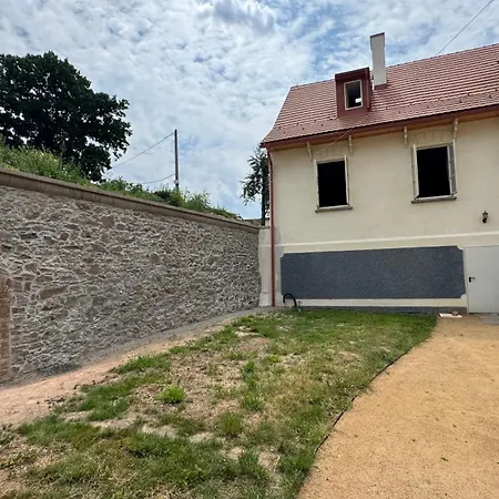 Zamek Bystrice Nad Uhlavou Apartment *