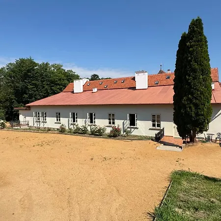 Zamek Bystrice Nad Uhlavou Apartment