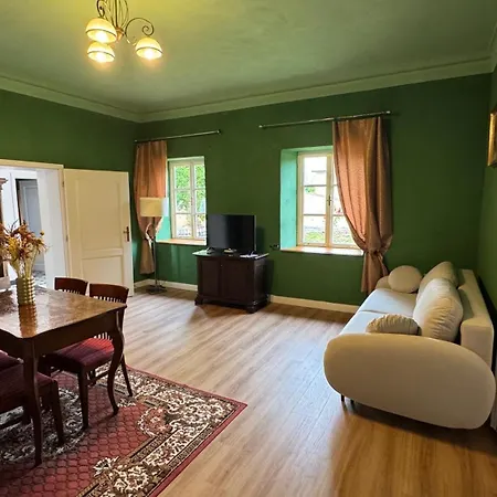 Apartment Zamek Bystrice Nad Uhlavou