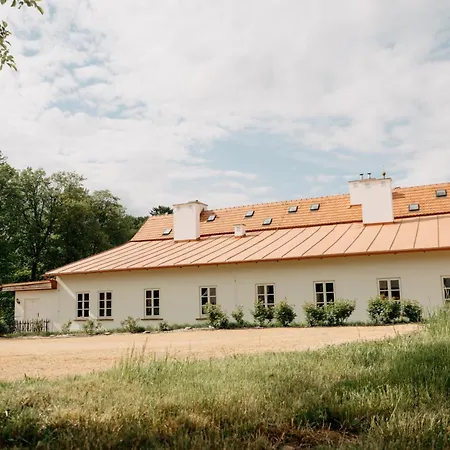 Zamek Bystrice Nad Uhlavou Apartment *