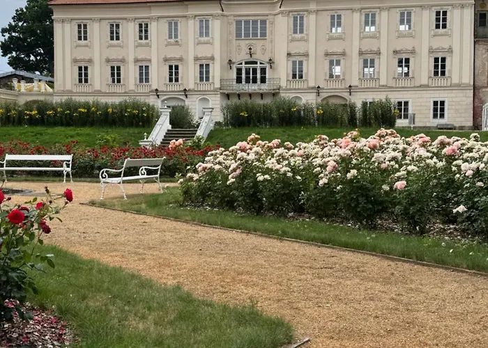 Zamek Bystrice Nad Uhlavou * كلاتوفي